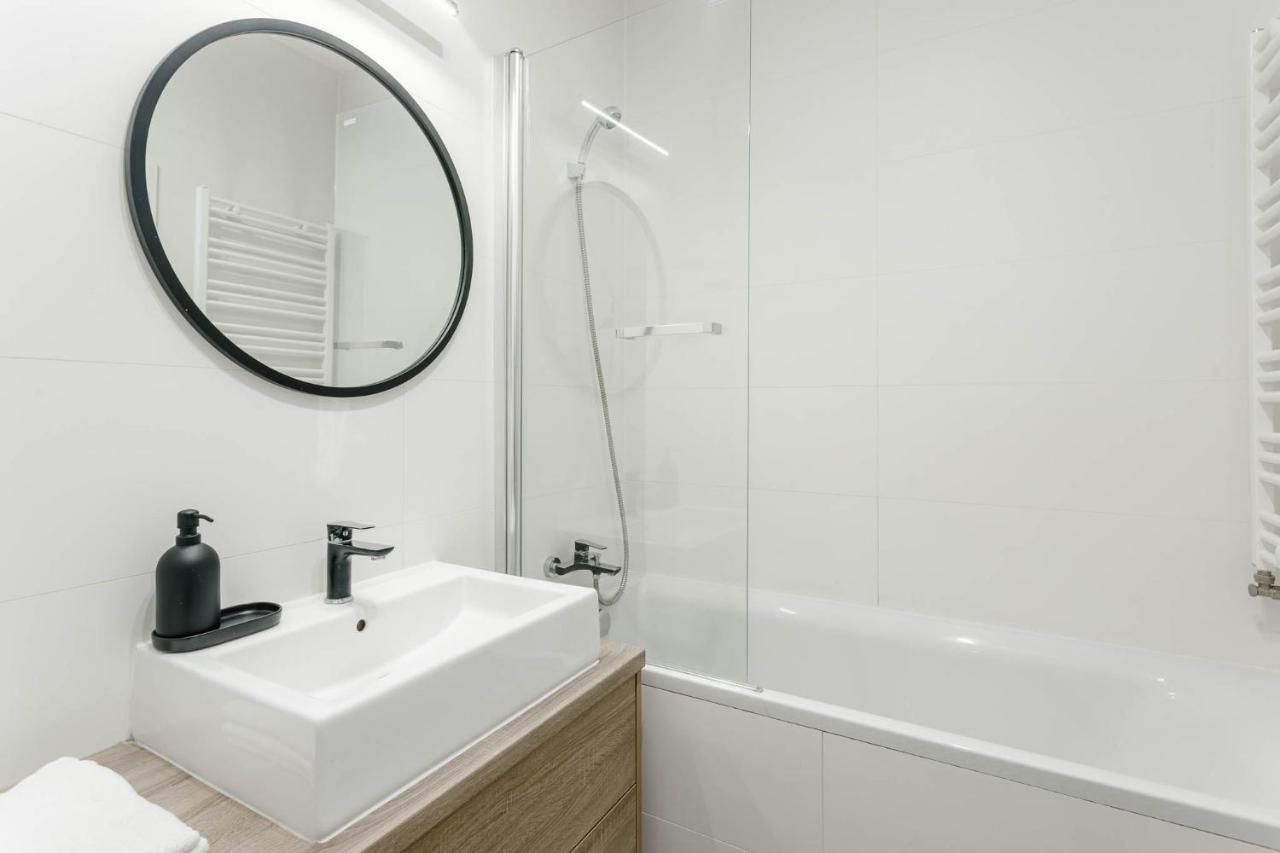 Chill Apartments Mokotow Residence Warsaw Exterior photo